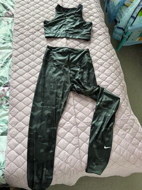 Nike Black & Gray Camo Leggings and Sports Bra Set